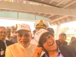 Akshay Kumar feels proud as PM pulls his son's ear in jest