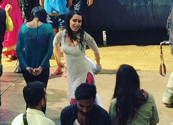Shraddha Kapoor's pictures from her film Baaghi leaked.