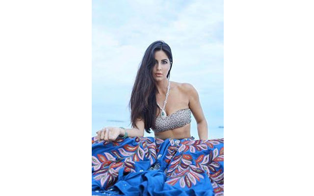 Katrina shares stunning pictures of her 'beach bride' avatar