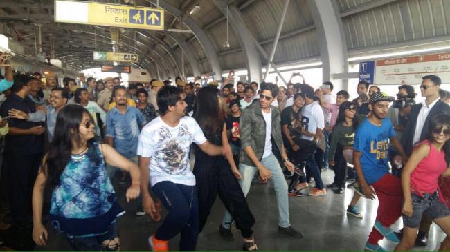 Sidharth-Katrina gave a Baar Baar Dekho moment at Jaipur's metro station