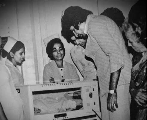 Amitabh Bachchan shares picture of newborn Abhishek