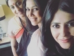 Ekta poses for selfie with Tulsi, Parvati