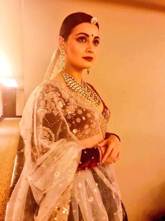 Dia Mirza looks gorgeous on India Couture Week ramp