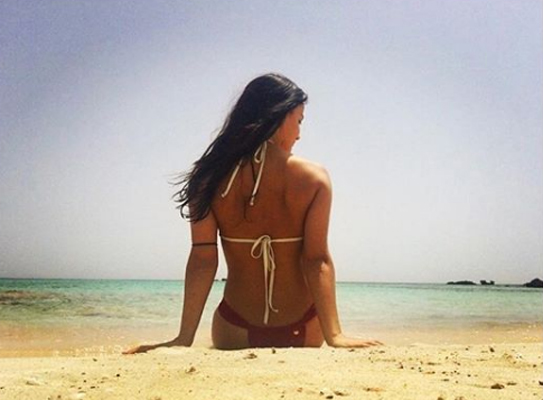 Elli Avrram looks sizzling in her bikini avatar, shares images on Instagram