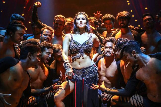 Sunny Leone shoots for special song of Bhoomi