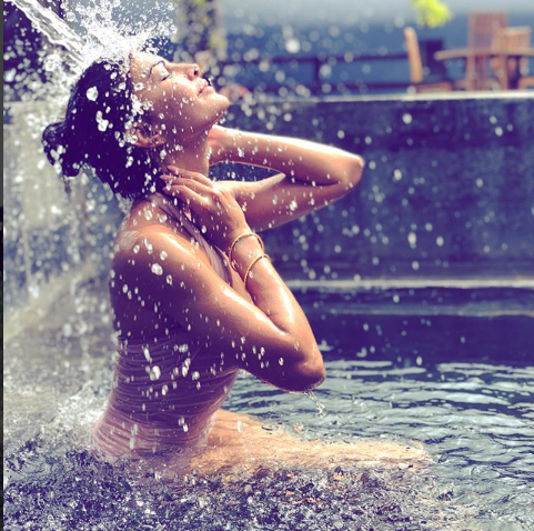 Jacqueline Fernandez looks gorgeous as she plays in swimming pool, posts image on Instagram