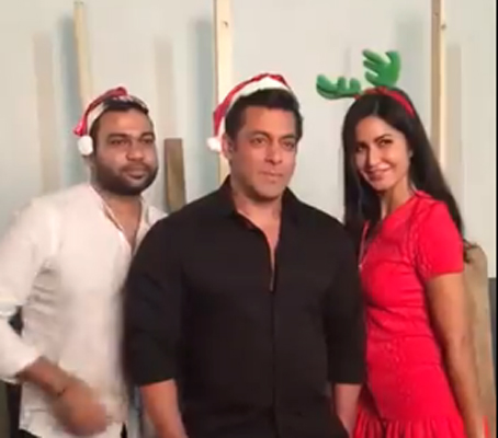 Salman Khan, Katrina wish fans Merry Christmas