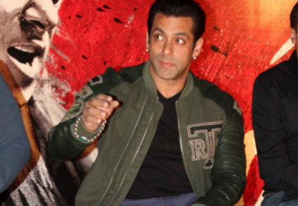 Salman Khan wishes Anupam Kher for 'Ranchi Diaries'