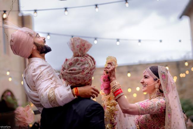Virat Kohli, Anushka Sharma are now man and wife