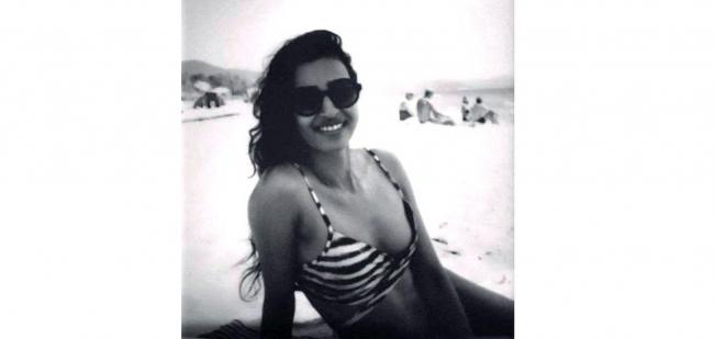 Radhika Apte spends time on Tuscan beach in a bikini