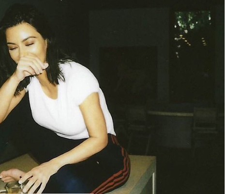 Kim Kardashian enjoys tea, posts images on Instagram