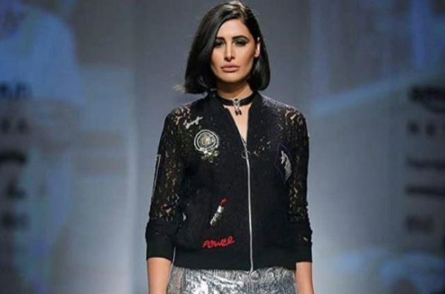 Nargis Fakhri rocks fashion show in black jacket