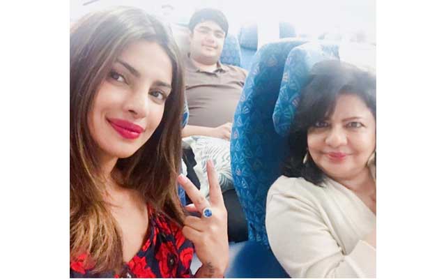 Priyanka Chopra goes to vacation with family