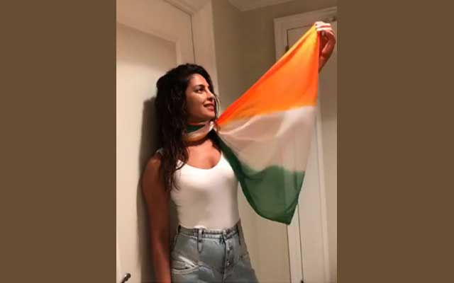 Priyanka Chopra wishes fans on Independence Day with small video