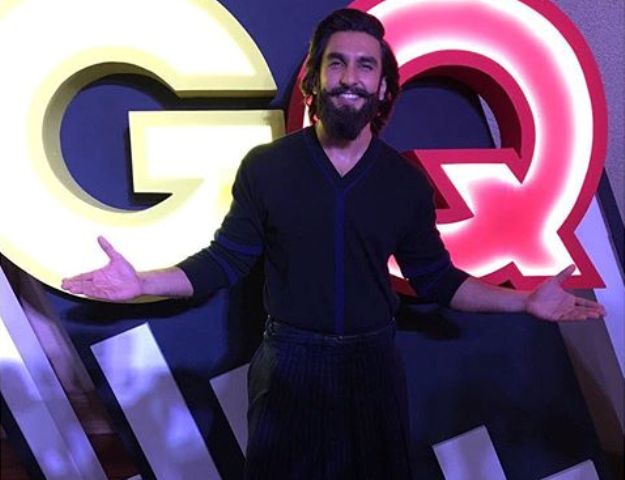 Who says men have limited dressing options? Pay a look at Ranveer Singh