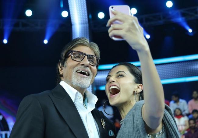 Taapsee Pannu and Big B, Pink actors come in one frame