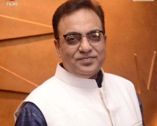 After Byomkesh, Arindam Sil now takes up 'bonedi' household puja as film 