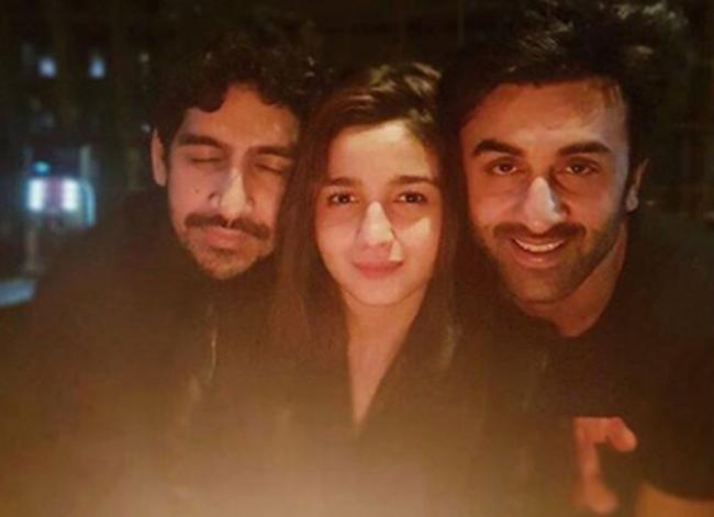 Alia Bhatt, Ayan, Ranbir Kapoor's image clicked together goes viral on social media