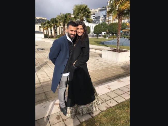 Sonam Kapoor shares picture with 'dapper husband' Anand Ahuja on social media