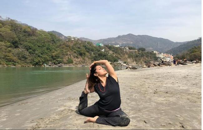 Riya Sen inspires fans with her yoga images