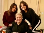 Priyanka Chopra, Sonali Bendre meet Rishi Kapoor, Neetu in New York