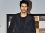 Varun Dhawan thanks fans for waiting for three hours to watch October
