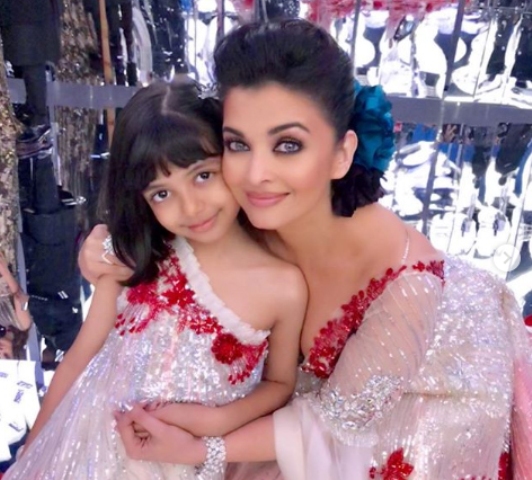 Mommy Ash shares cute image with 'love of her life' Aaradhya on Instagram, netizens like it