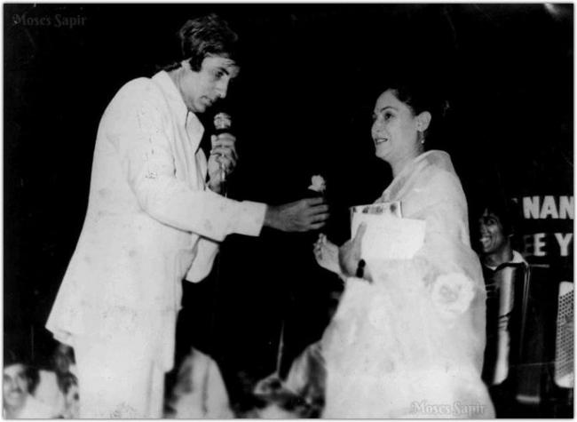 Amitabh Bachchan thanks fans for wishing him on 45th marriage anniversary