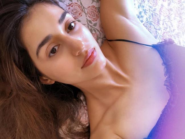 Disha Patani shares her cute image on social media for fans, netizens liking it