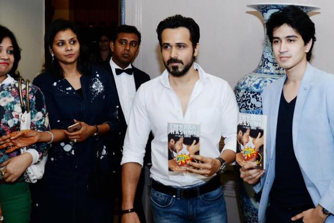 Education is the backbone of a country: Emraan Hashmi tweets