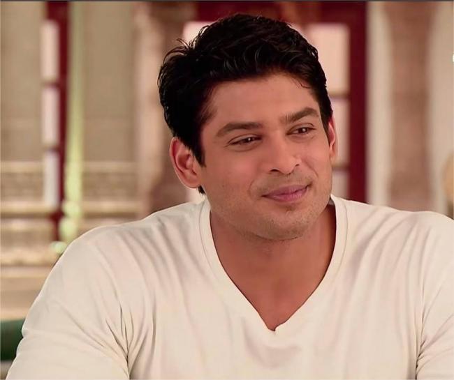 TV actor Siddharth Shukla booked after his BMW crashes into three cars 