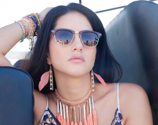 Sunny Leone gives perfect Sunday vibes to fans by posting gorgeous image on social media