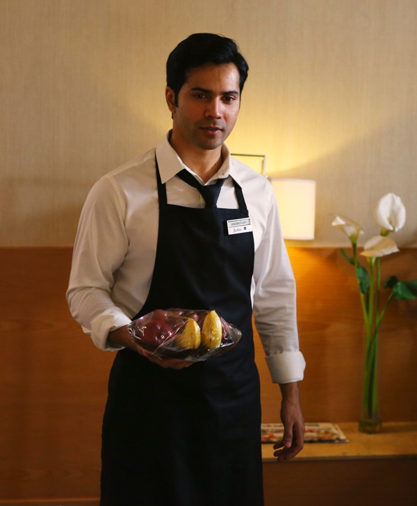 When Varun Dhawan was mistaken for a Hotel Employee by tourist!