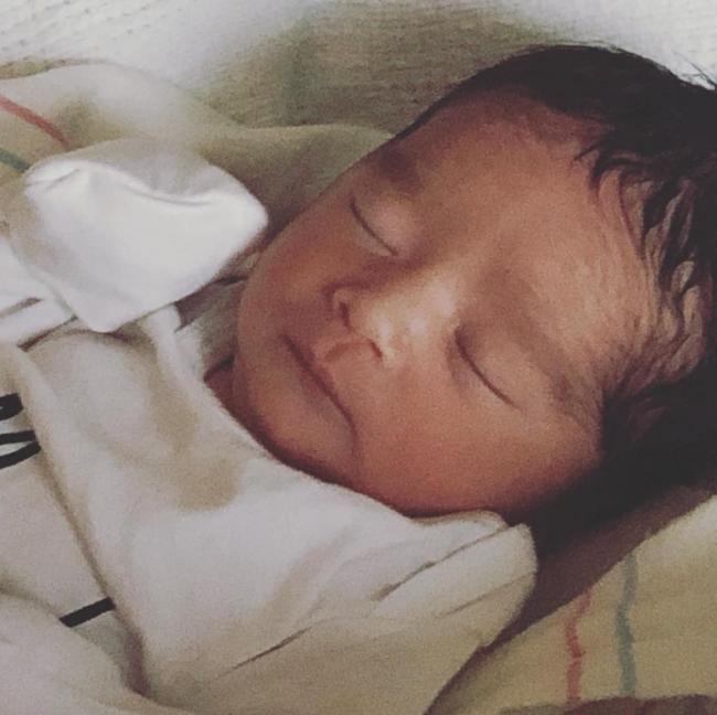 Jessica Alba welcomes third child