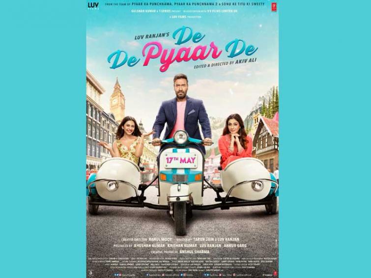 New poster of Ajay Devgn starrer De De Pyaar De comes out