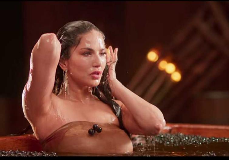 Sunny Leone sizzles in item number from Mammoottyâ€™s Madhura Raja