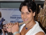 Tiger Shroff wishes Hrithik on birthday with Ek Pal Ka Jeena