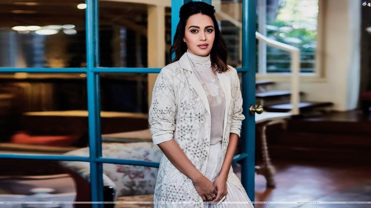 Swara Bhasker faces scoial media trolls for her comment on 'Mughals'