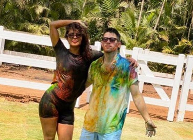 Nick Jonas,Priyanka Chopra Jonas enjoying Holi in India, image goes viral