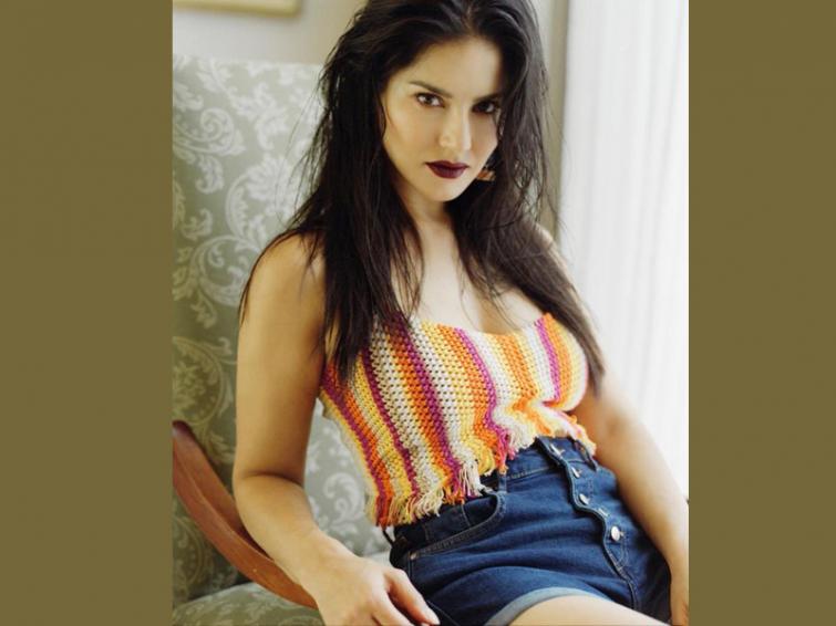 Sunny Leone looks stylish in her latest Instagram image