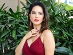 Christmas came early for Sunny Leone?