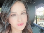 Sunny Leone spends another day in COVID paradise