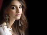 Nepotism debate: Sonam Kapoor posts strong message on Father's Day to silence trollersÂ 