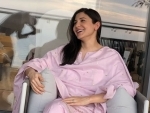 Anushka Sharma spends quality time with father, shares teatime picture on social media