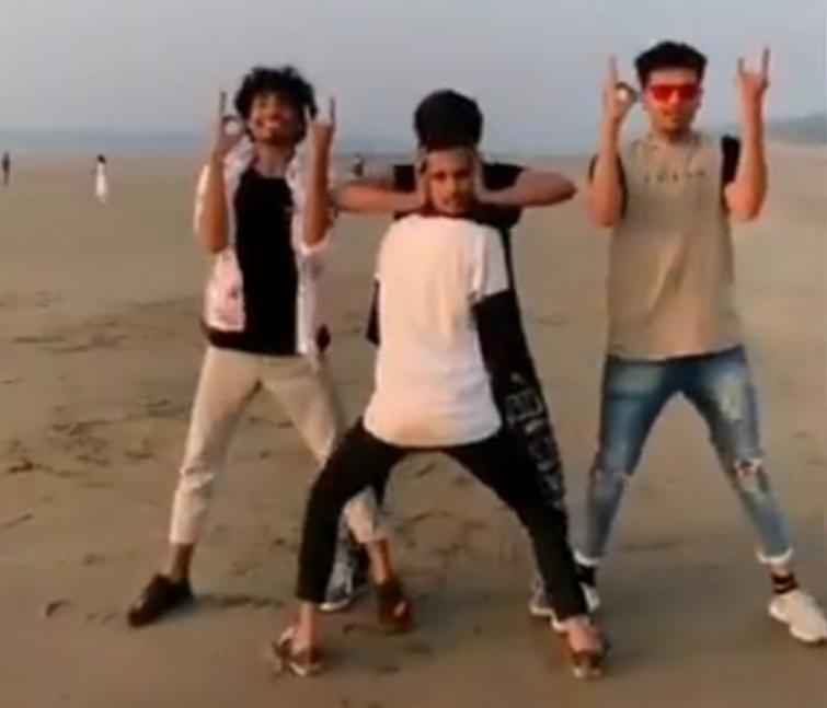 Four men performing in a dance video on Muqabla song leaves internet users crazy over its ending