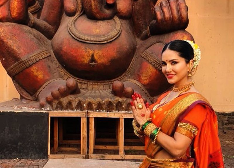 Sunny Leone wears traditional saree, wishes people on Ganesh Chaturthi