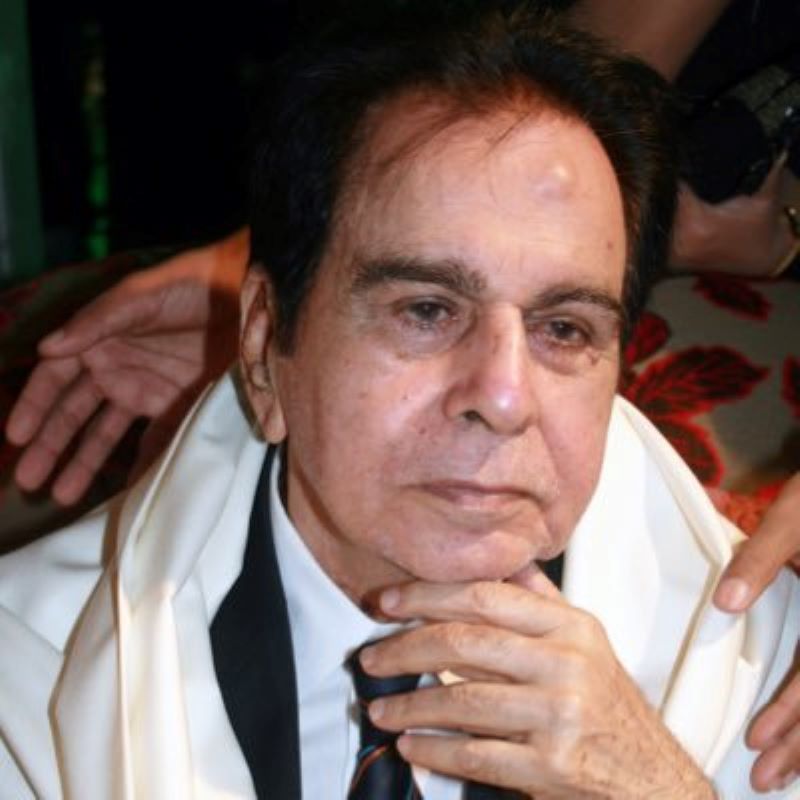India mourns passing away of acting legend Dilip Kumar