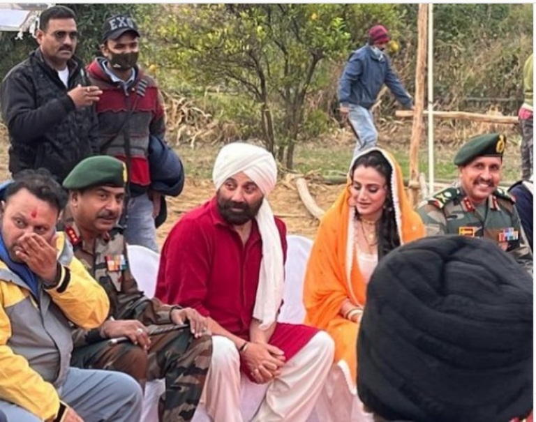 Sunny Deol, Ameesha Patel begin shooting for 'Gadar 2'