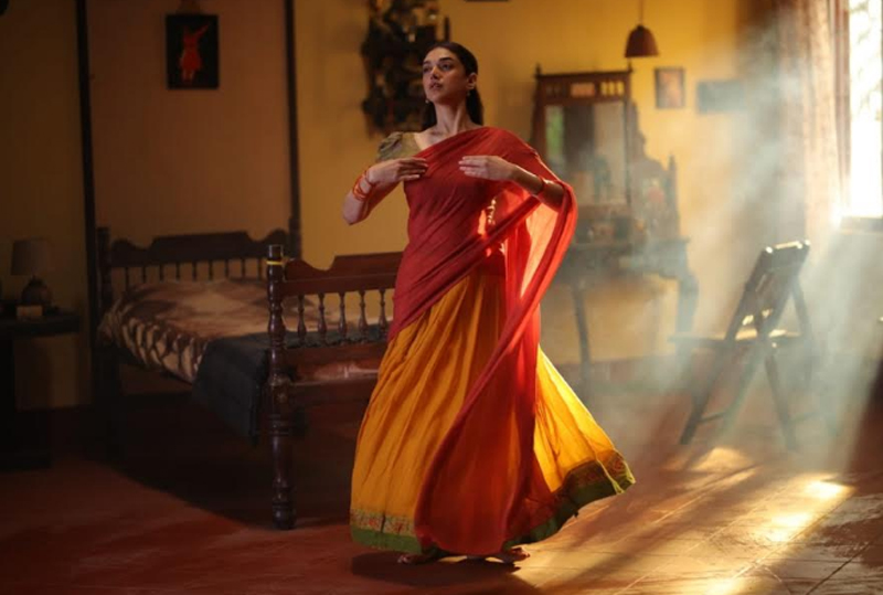 Aditi Rao Hydari's first Malayalam film Sufiyum Sujatayum completes one year, here's looking back at the beautiful saga of love