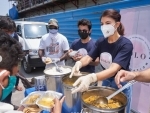 Jacqueline Fernandez extends help amid COVID-19 crisis by feeding people in need